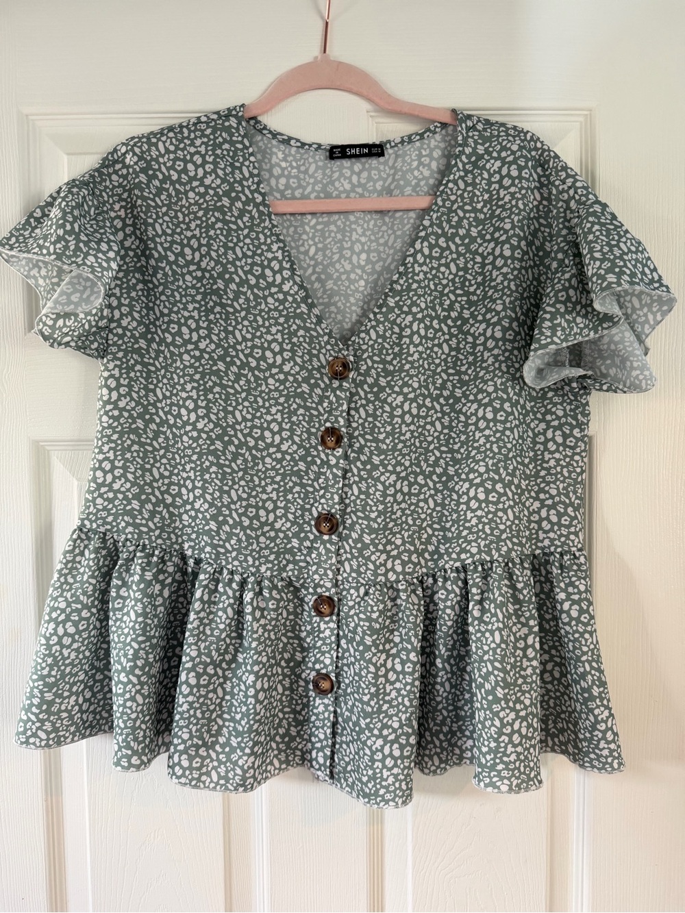 SHEIN Sage Green White Leopard Button-Front Peplum Top